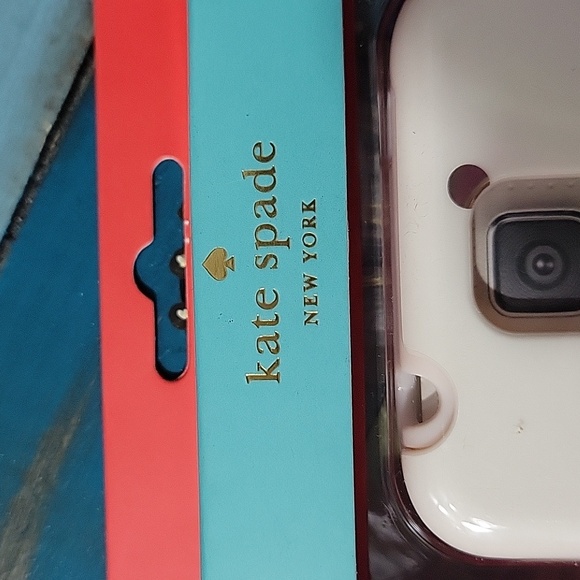 kate spade cream phone case with gold polka dots - Picture 2 of 3